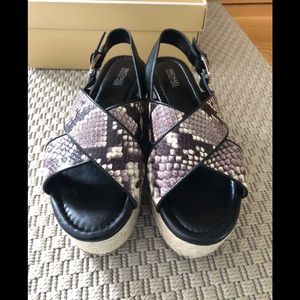 MICHAEL KORS 37 JODI MID WEDGE EMBOSSED LEATHER